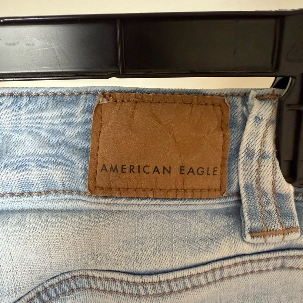 American Eagle Outfitters Light Washed Flare Wide Leg Jeans - Picture 3 of 5